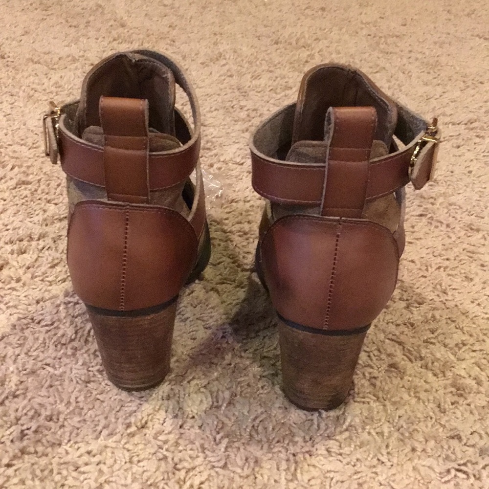 Booties - Picture 3 of 3